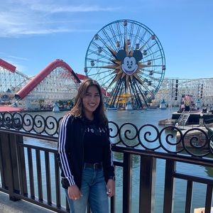 Meet your Posher, Melissa